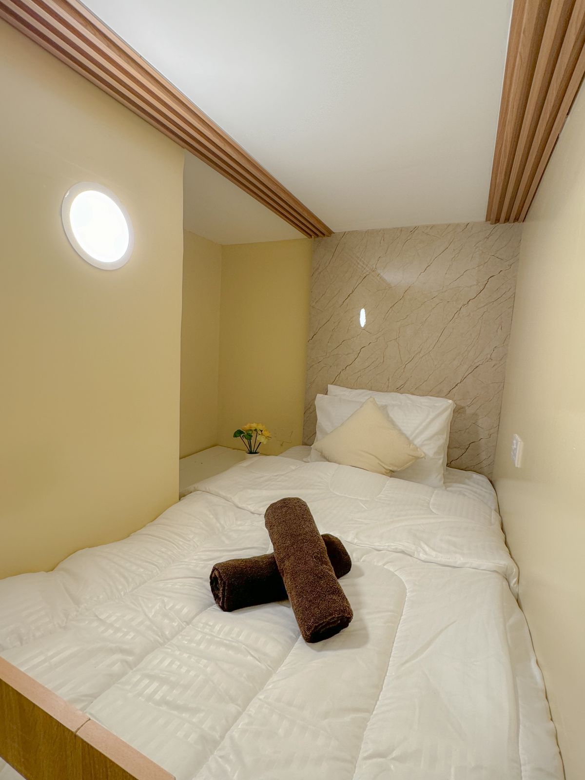 1 BR Apartment | Partition Room 809 PT 5