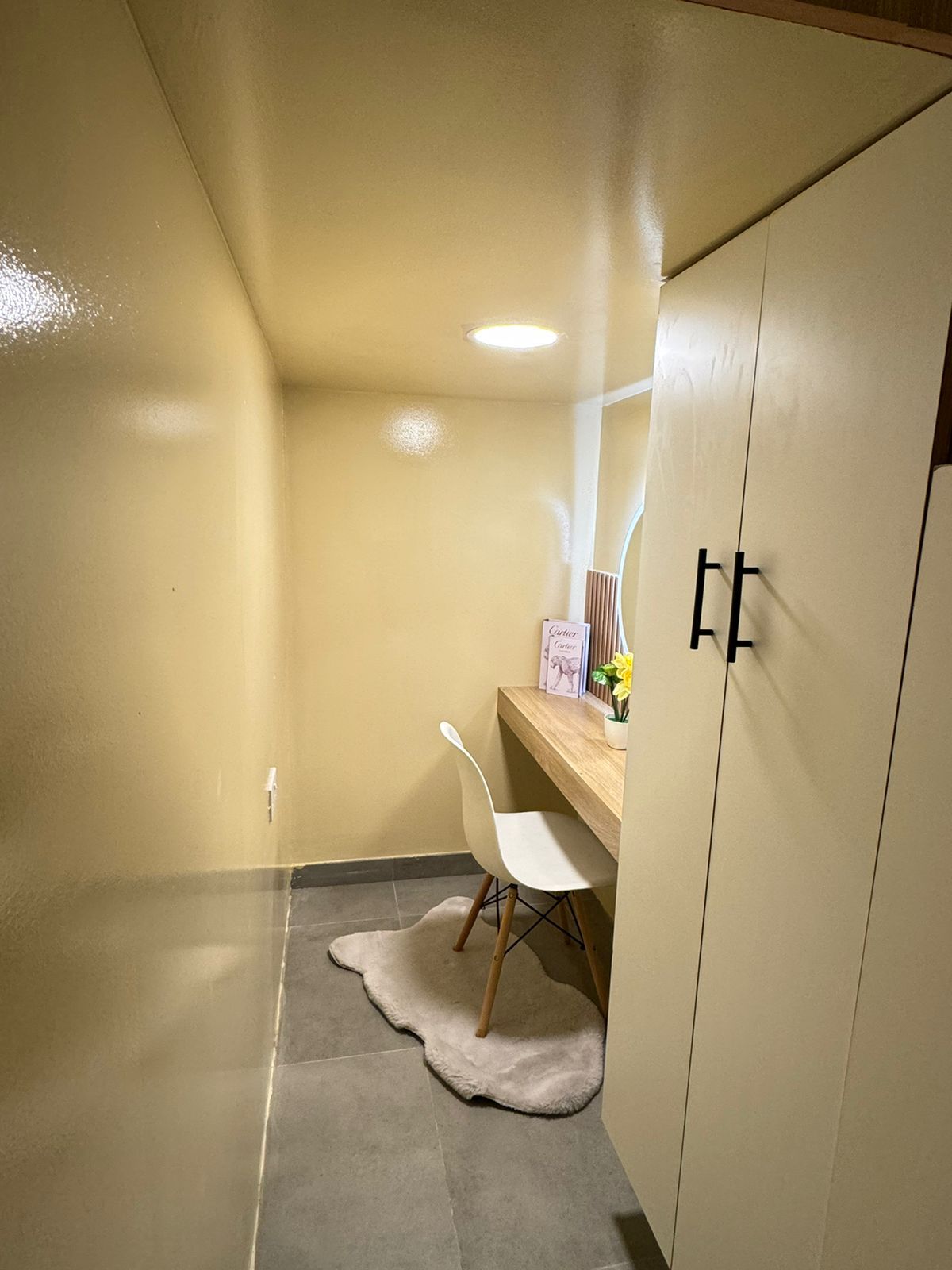 1 BR Apartment | Partition Room 809 PT 6