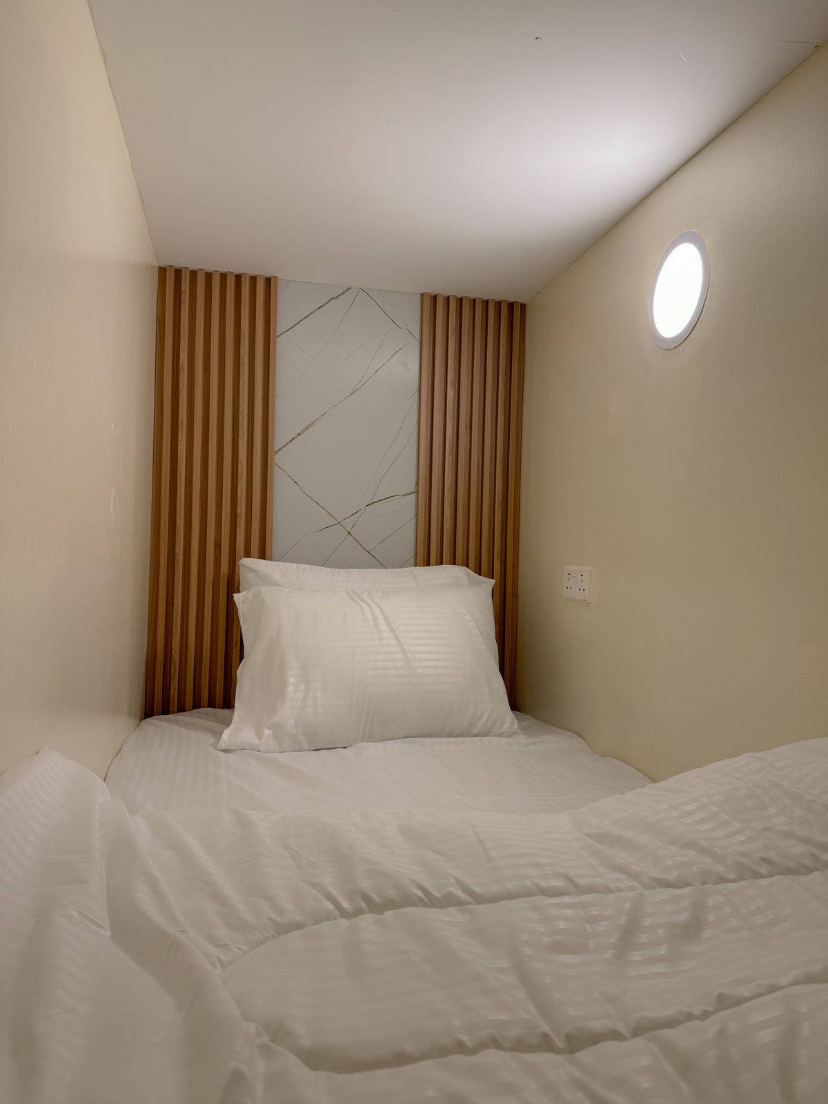 1 BR Apartment | Partition Room 813 PT 7