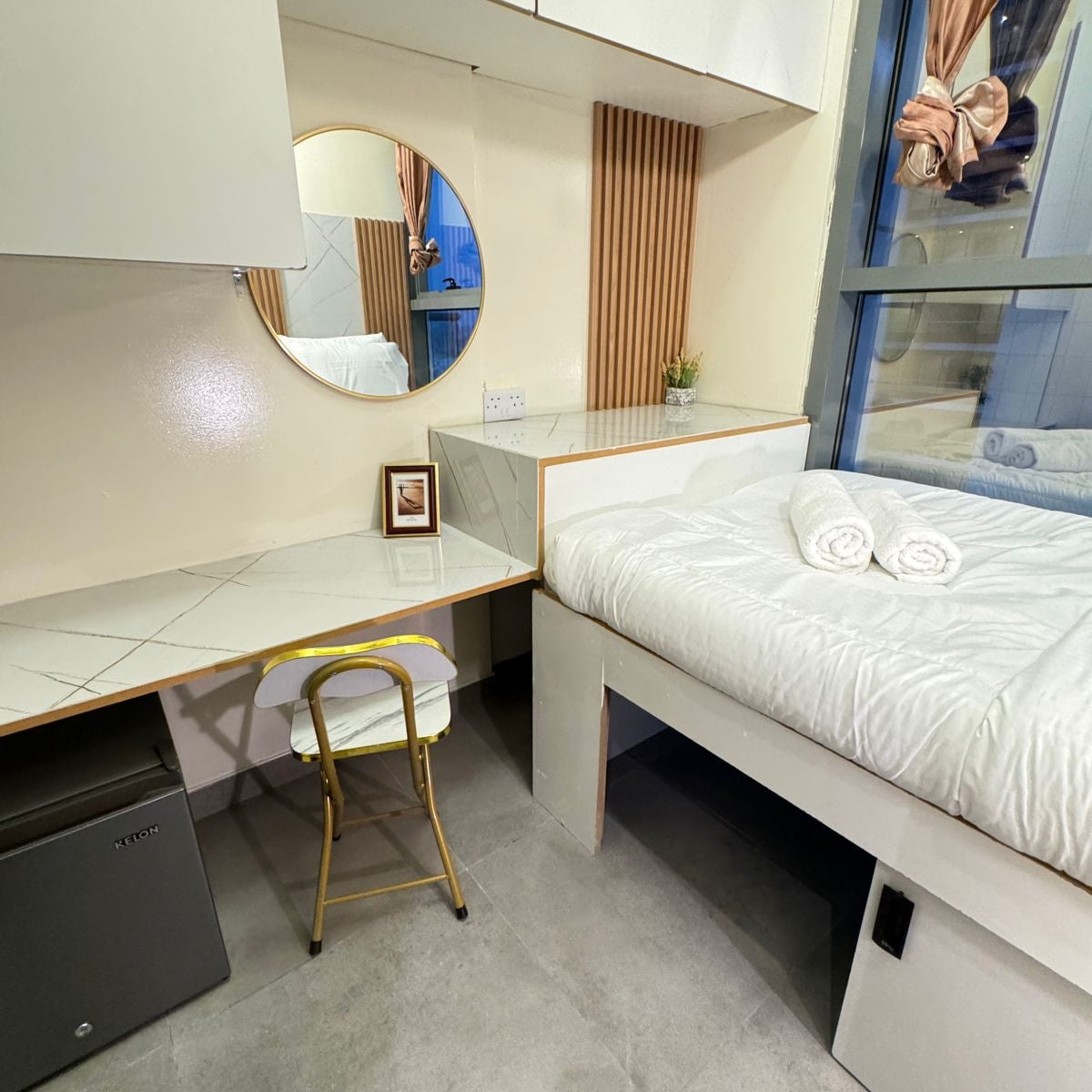 1 BR Apartment | Partition Room 813 PT 4