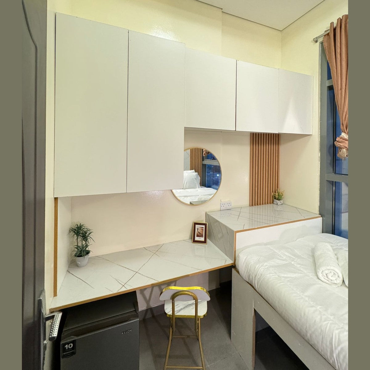 1 BR Apartment | Partition Room 813 PT 4