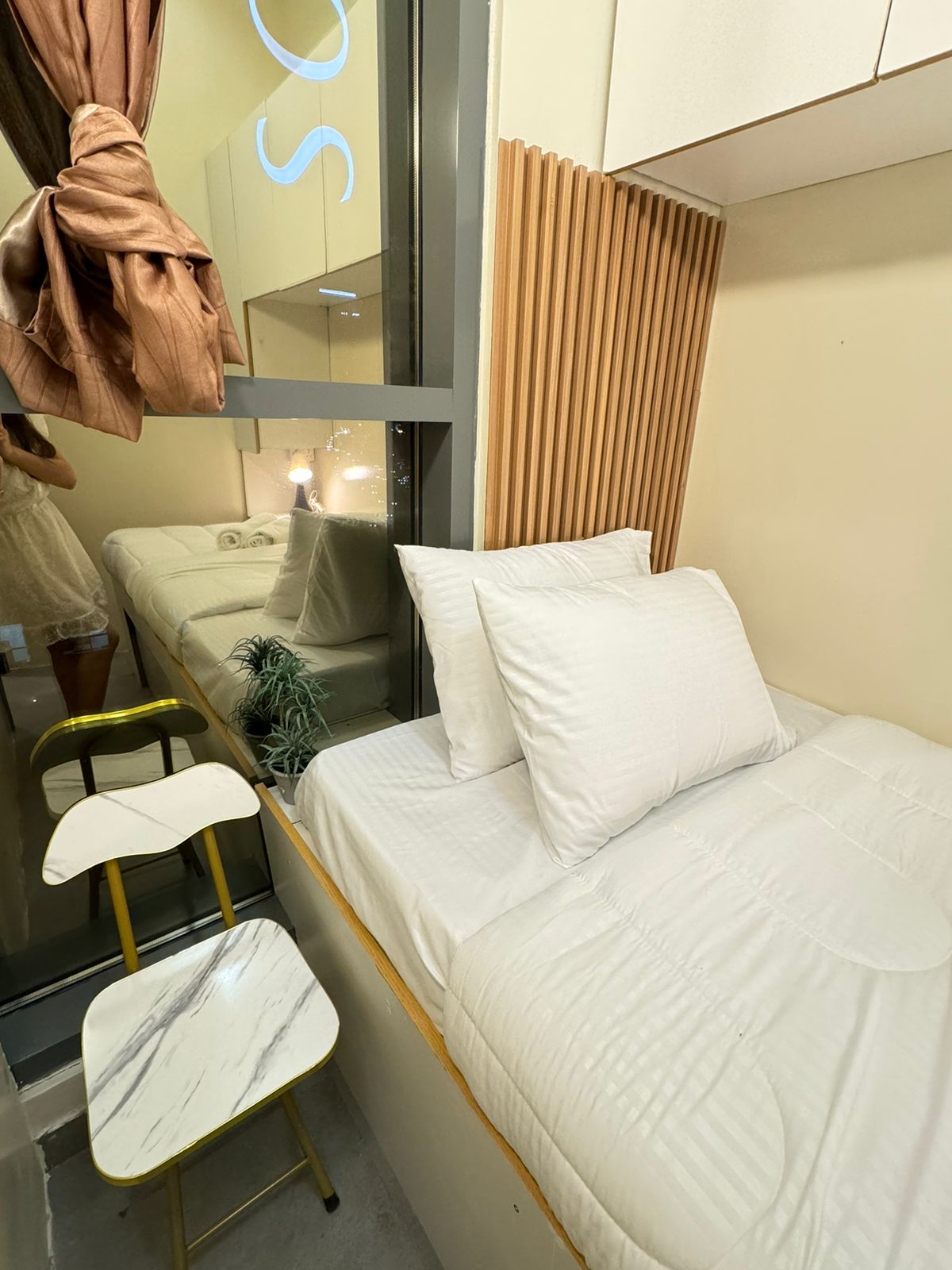 1 BR Apartment | Partition Room 813 PT 3