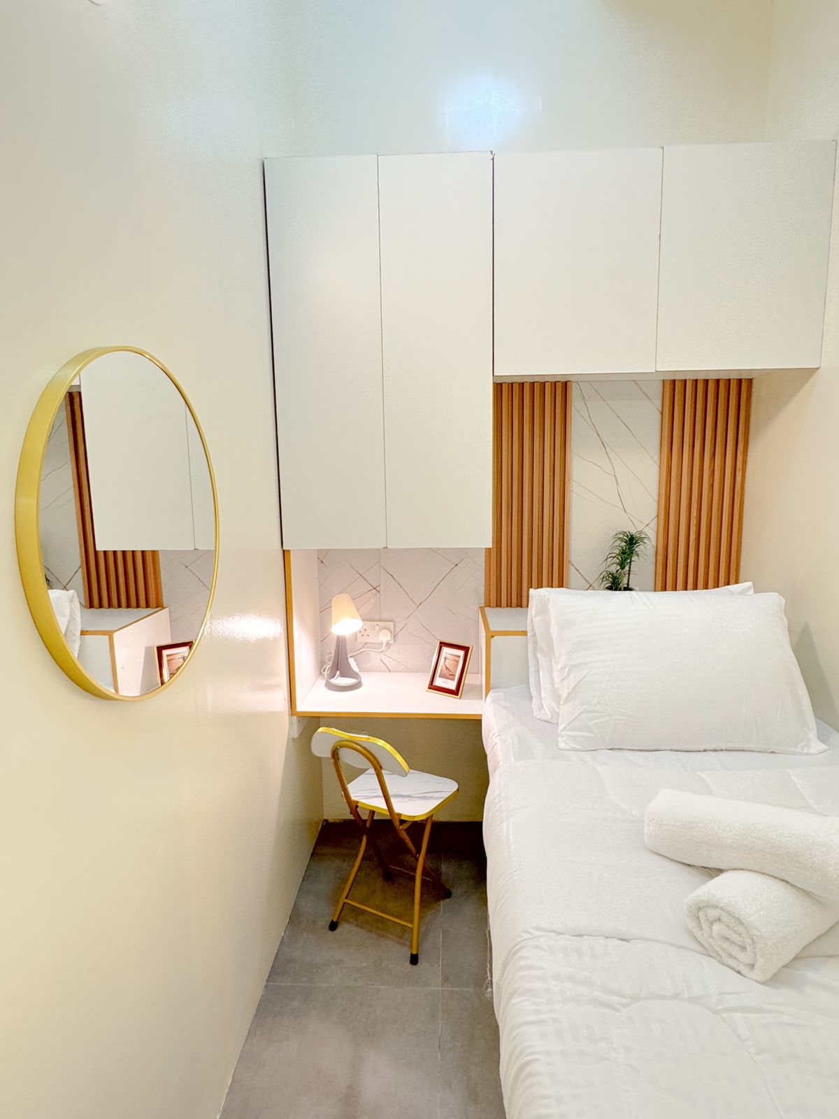 1 BR Apartment | Partition Room 813 PT 1