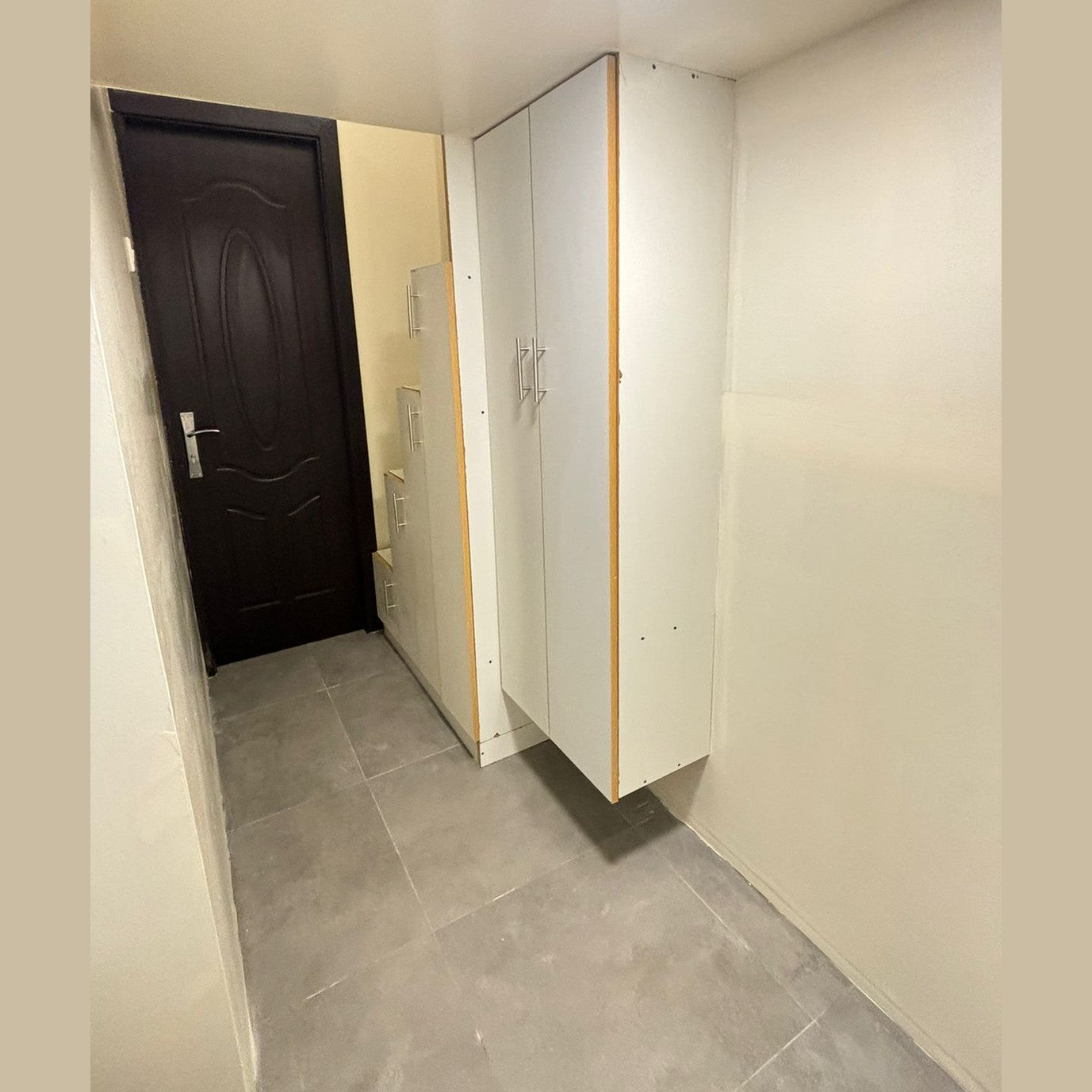 1 BR Apartment | Partition Room 813 PT 5