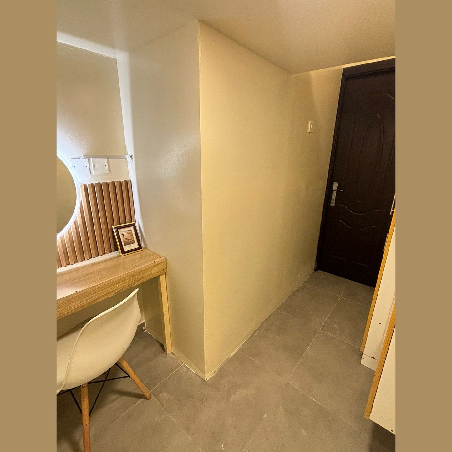 1 BR Apartment | Partition Room 813 PT 5