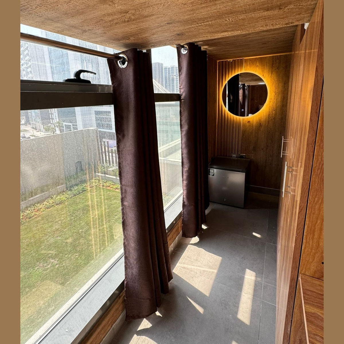 1 BR Apartment |Capsule Room 305 (with window)