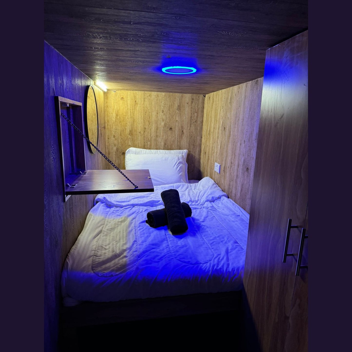 1 BR Apartment |Capsule Room 305 (Down)