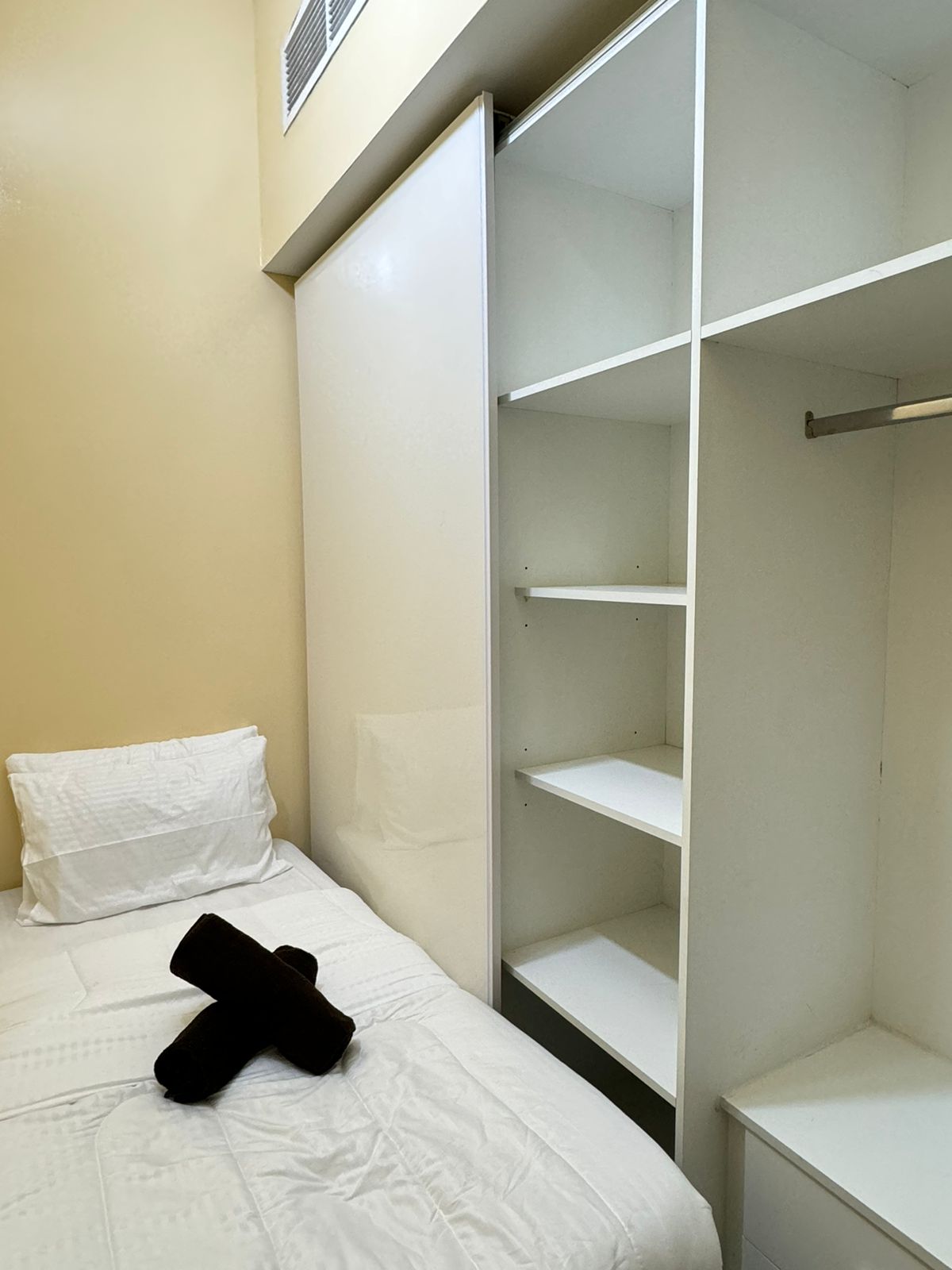 2 BR Apartment | Partition Room 1604 PT 4/7