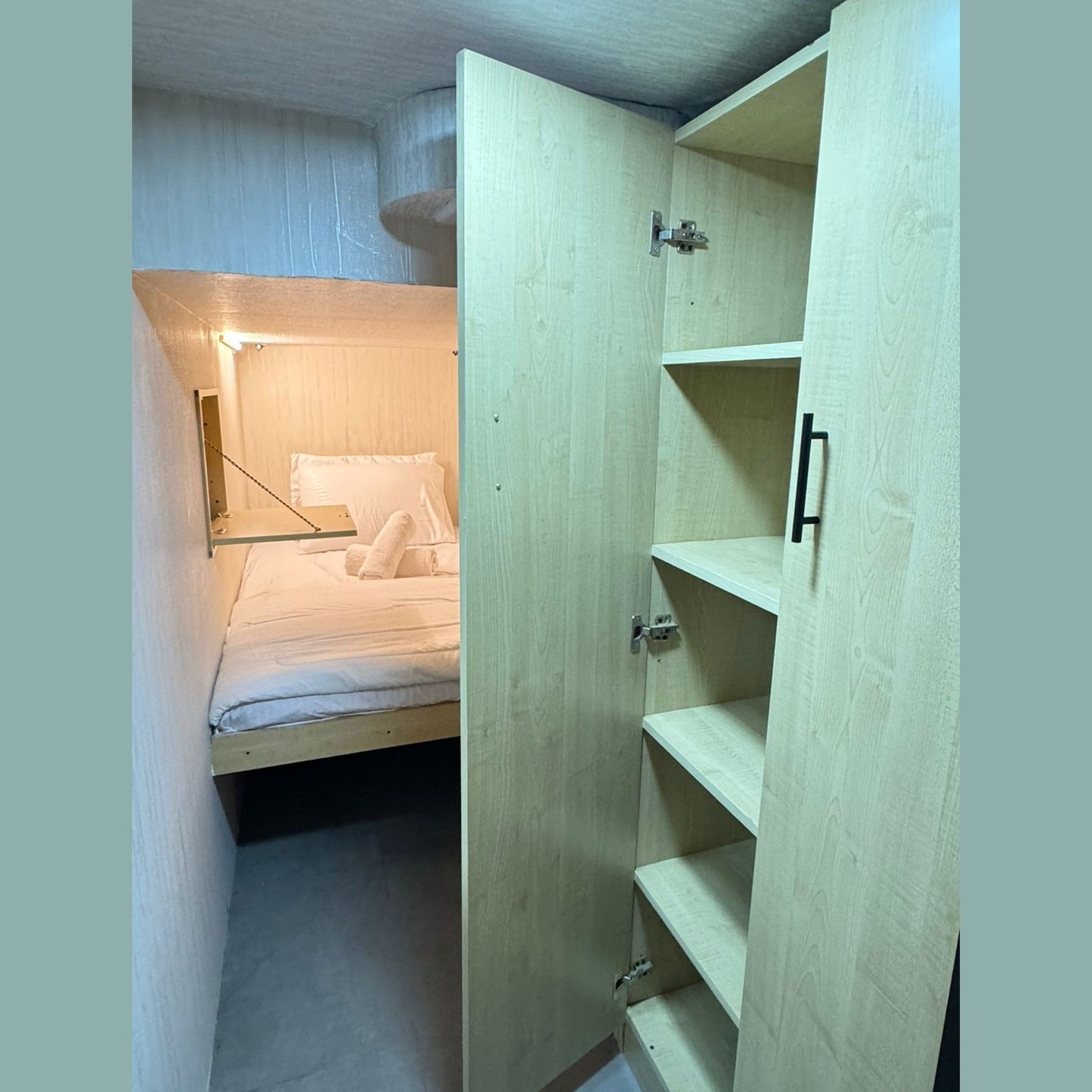 1 BR Apartment |Capsule Room 513 (Down)