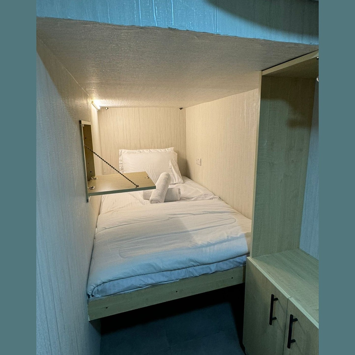 1 BR Apartment |Capsule Room 513 (Down)