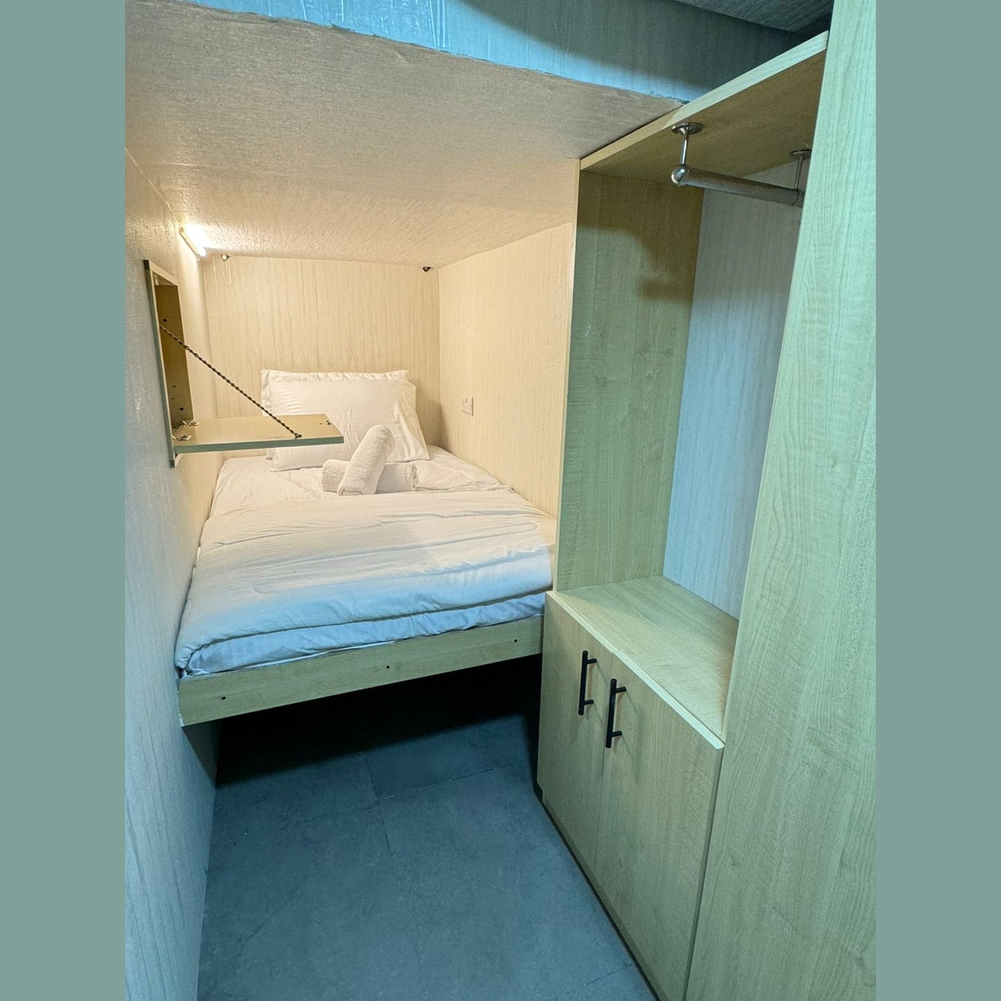 1 BR Apartment |Capsule Room 513 (Down)