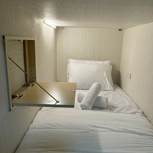 1 BR Apartment |Capsule Room 513 (Down)