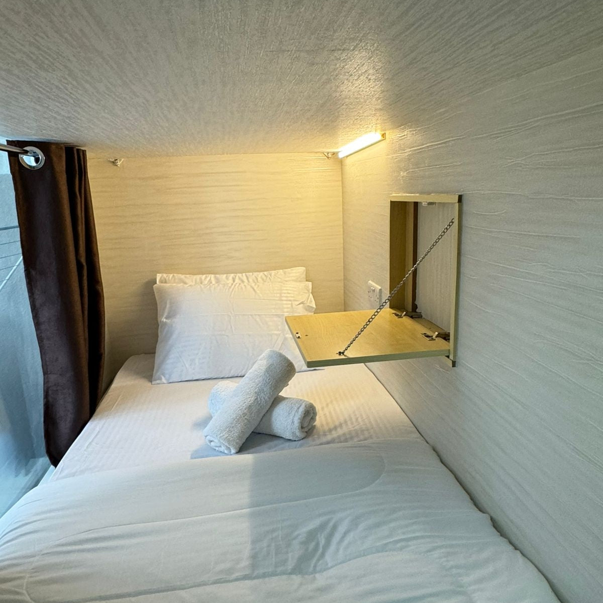 1 BR Apartment |Capsule Room 513 (with window)