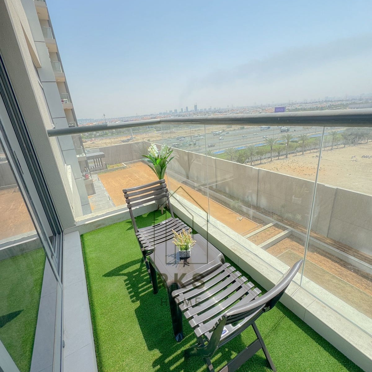 1 BR Apartment |Capsule Room 305 (Down)