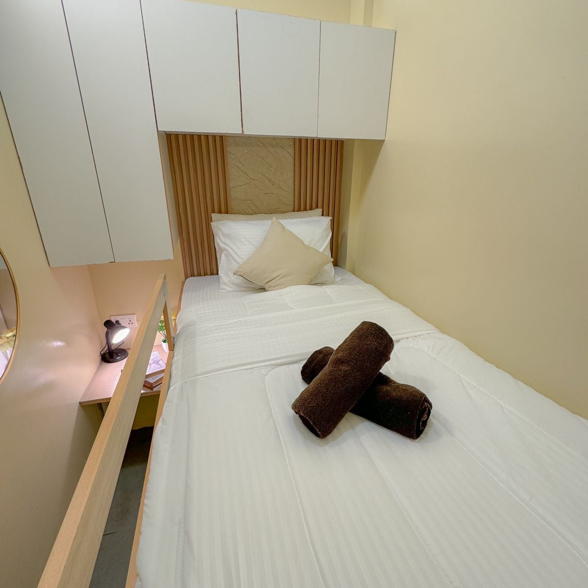 1 BR Apartment | Partition Room 809 PT 1