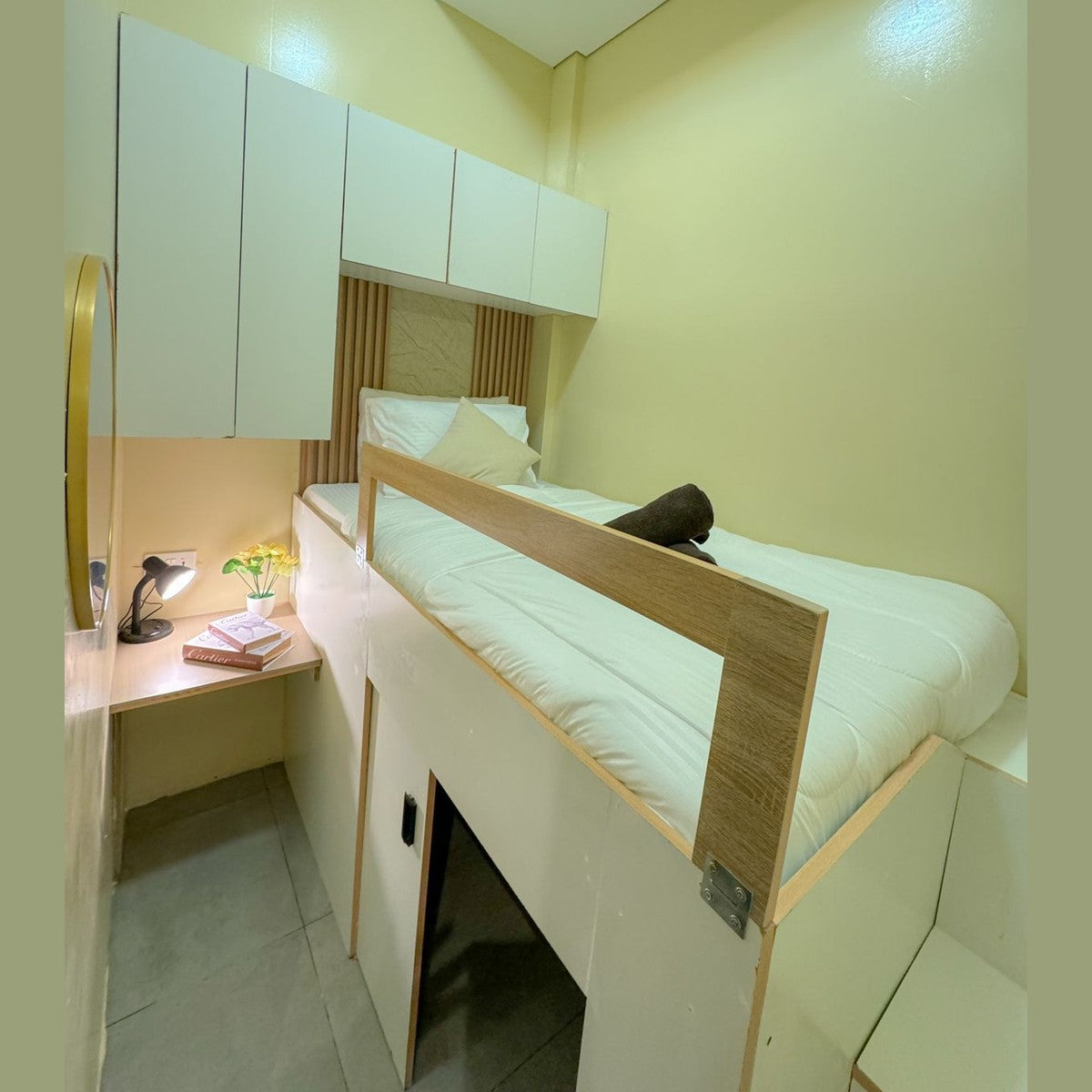 1 BR Apartment | Partition Room 809 PT 1