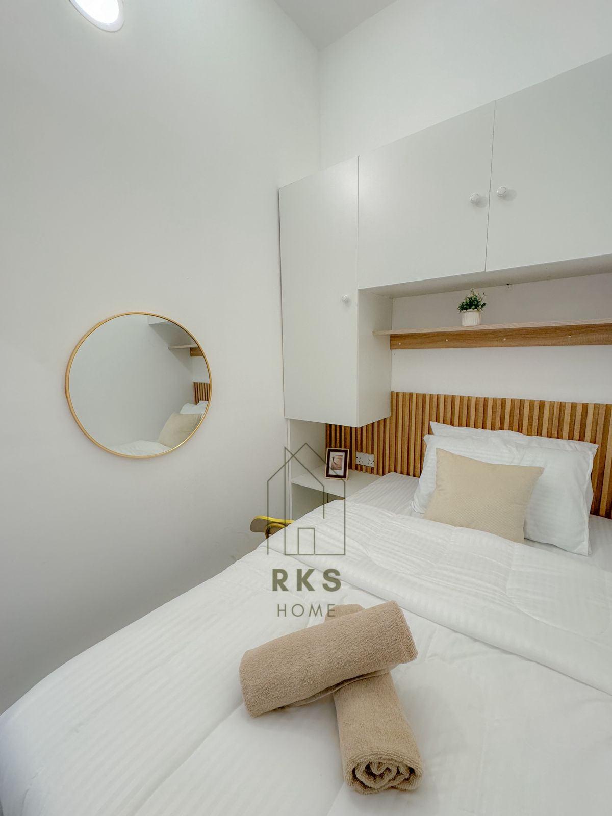 1 BR Apartment | Partition Room 405/913 PT 1