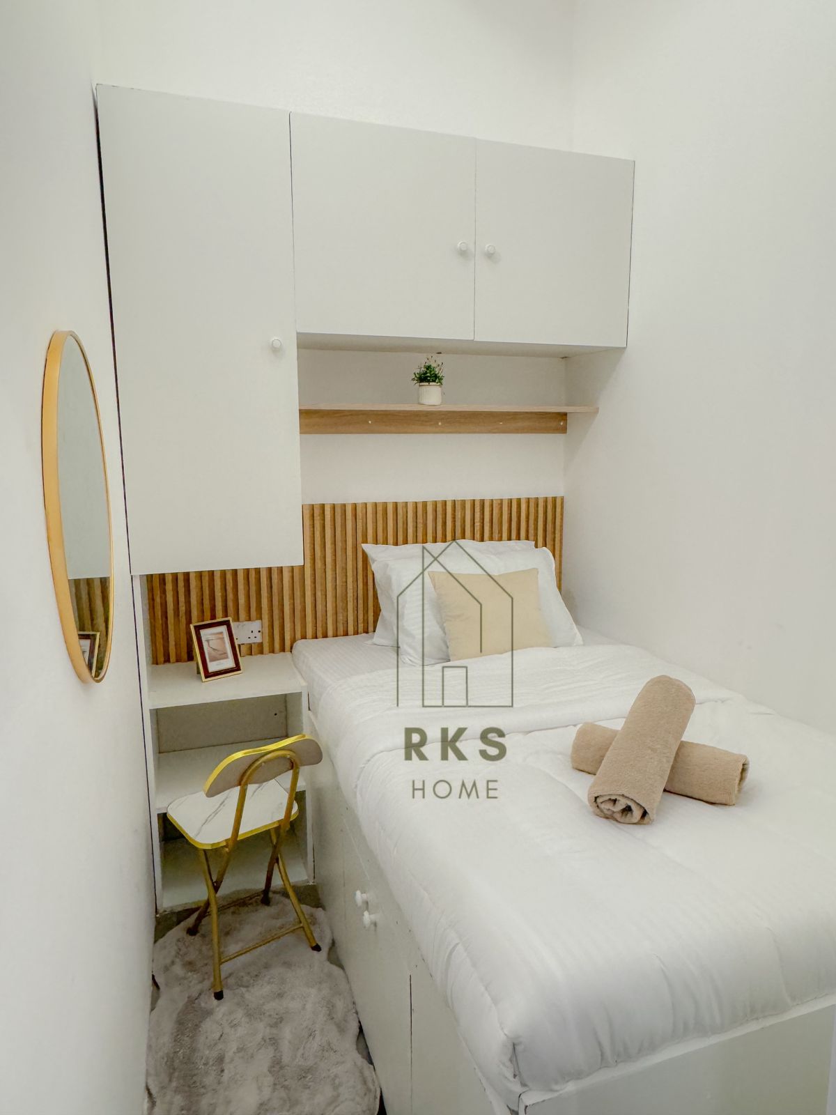 1 BR Apartment | Partition Room 405/913 PT 1