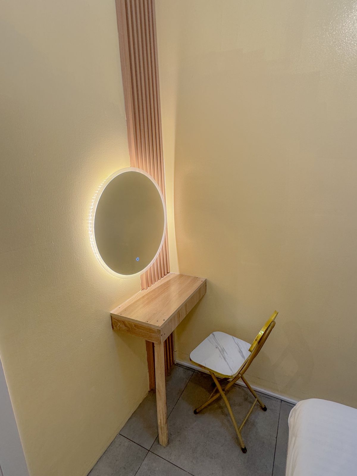 1 BR Apartment | Partition Room 405 PT 6